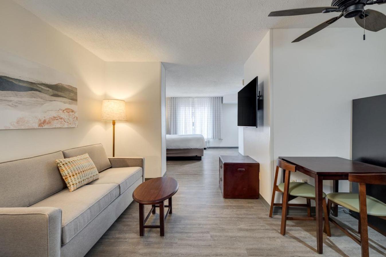 Mysuites 劳顿 外观 照片