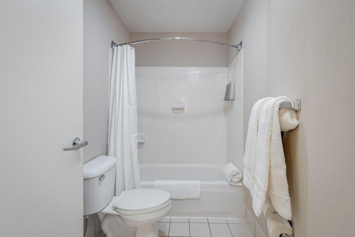 Mysuites 劳顿 外观 照片